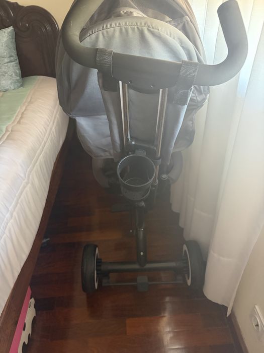 Carro de passeio crianca
