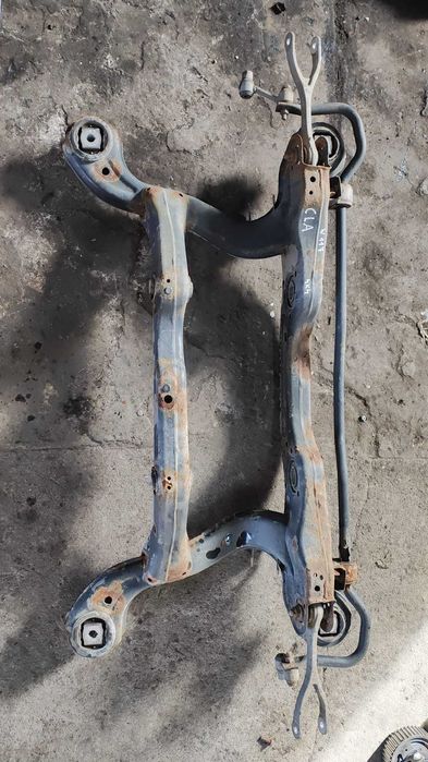 Belka tył tylna Mercedes CLA W117 C117 X117 4x4