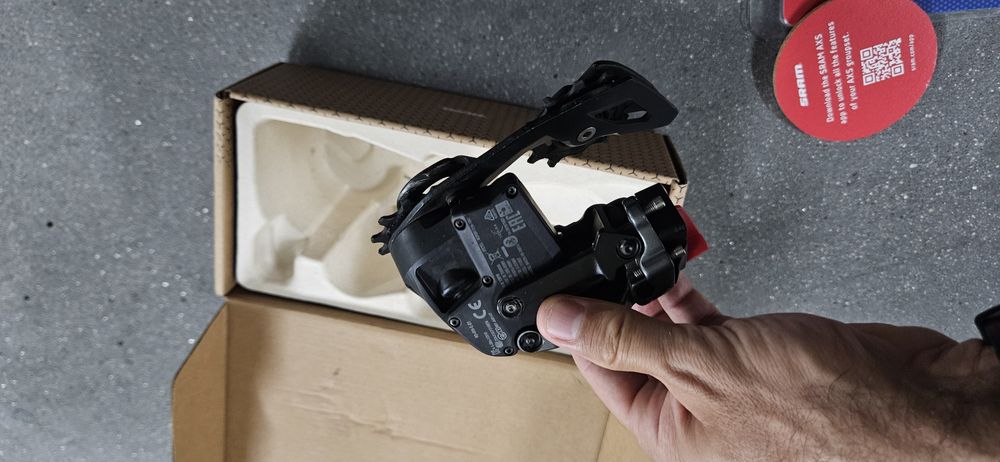 Desviador SRAM Rival eTap AXS 12v (Para Peças / Reparar)