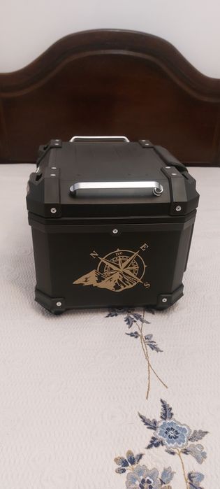 Vendo top case usada