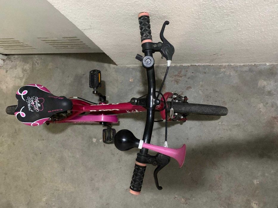 Bicicleta criança rapariga