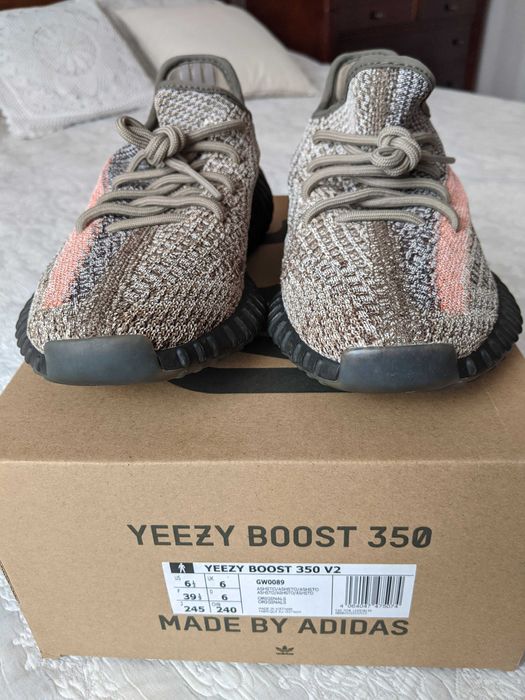 Yeezy Boost 350 V2 Ash Stone