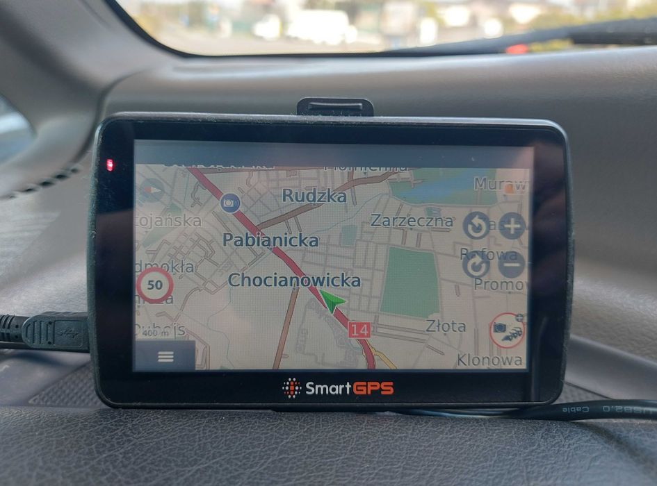 Fotele , alufelgi , deski rozdzielcze , cb radia , nawigacja 5"