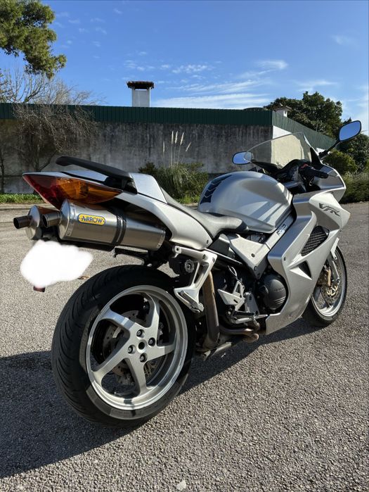 Honda VFR 800 VTEC