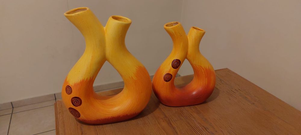 Peças de decoração (oferta de dois potes)