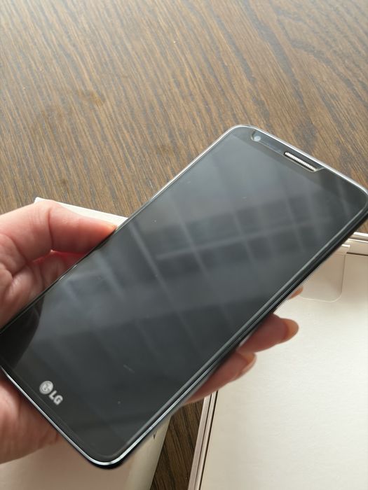 Telefon smartfon LG G2 czarny