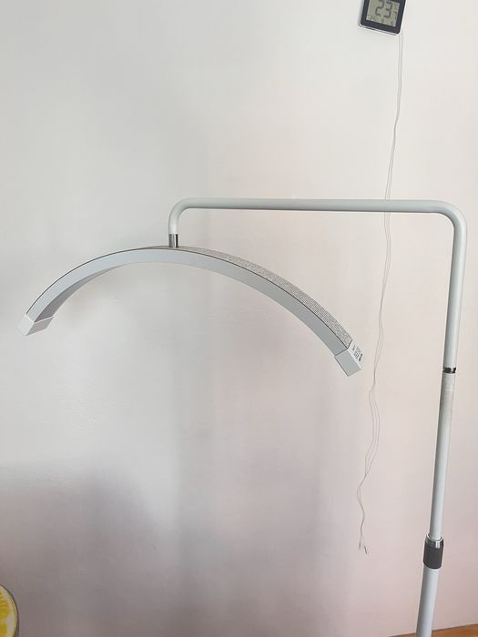 Lampa kosmetyczna półksiężyc