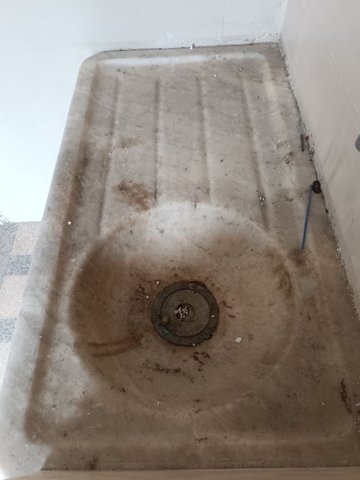 Pia em pedra de mármore