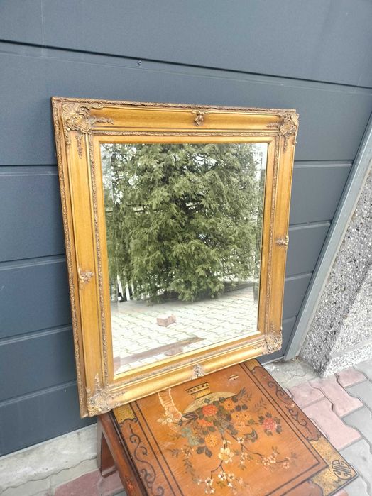 piękne stare lustro kryształowe