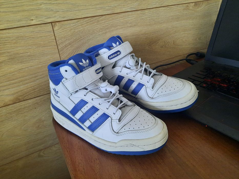 Кросівки Adidas в чудовому стані