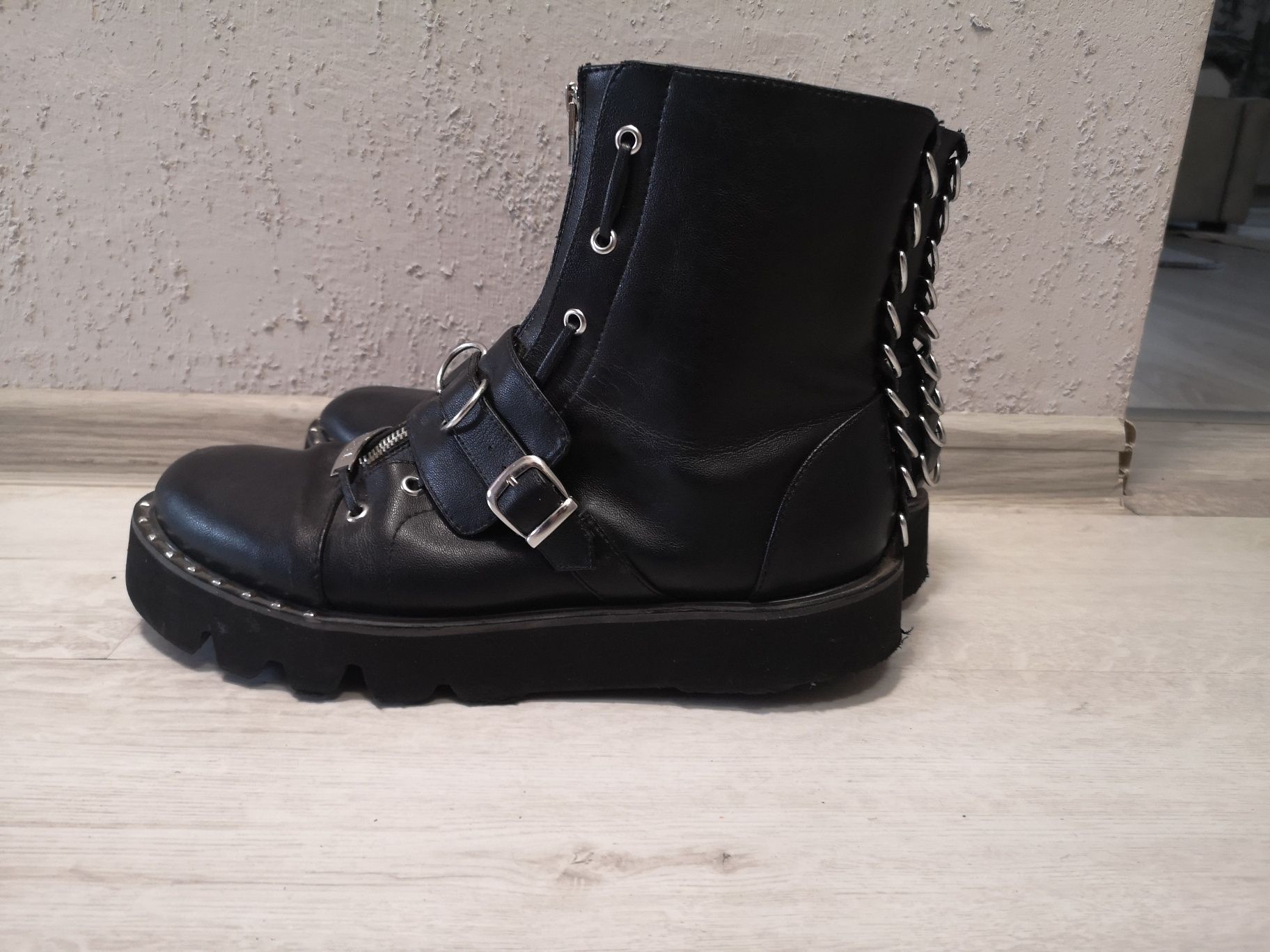 Buty Disturbia BUCKLE Sulbiny OLX.pl