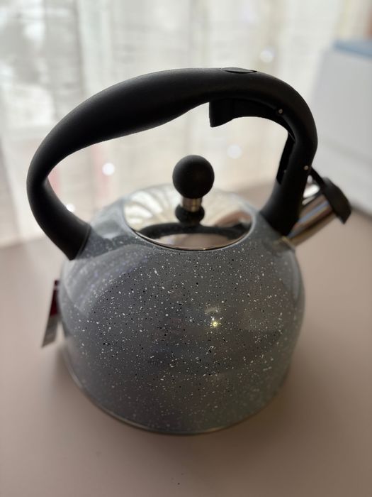 Чайник кухонний  сірий
