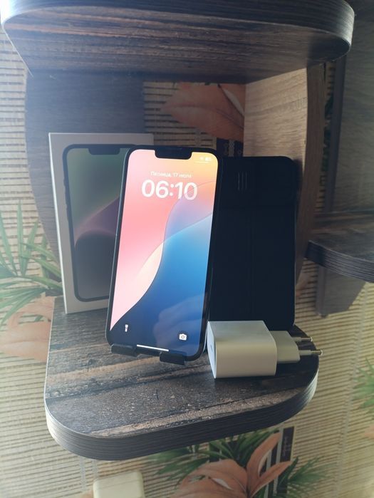 Продам айфон 14 128gb