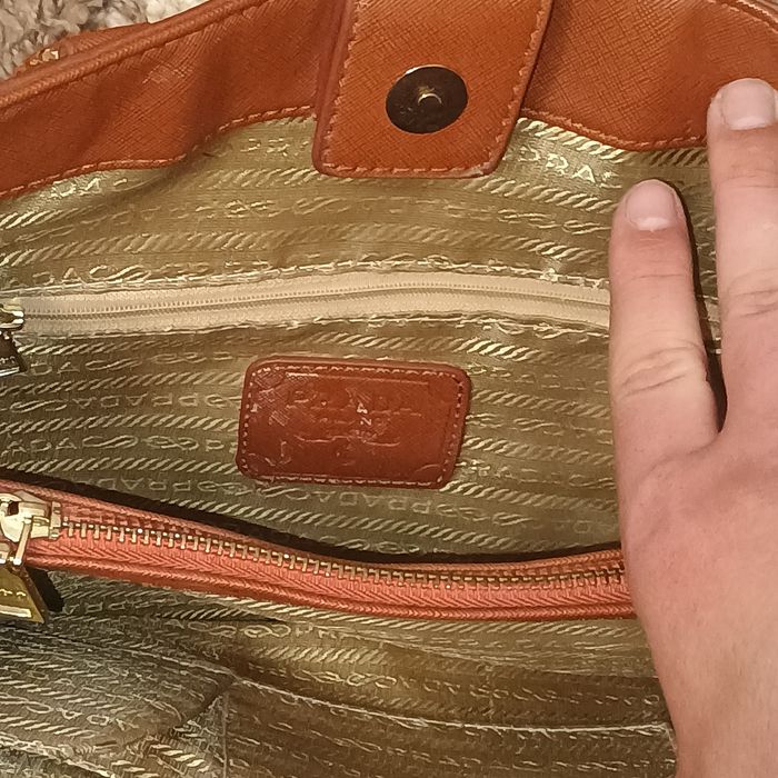 Женская сумка Prada