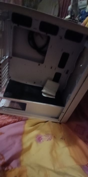 Системний блок комп'ютера