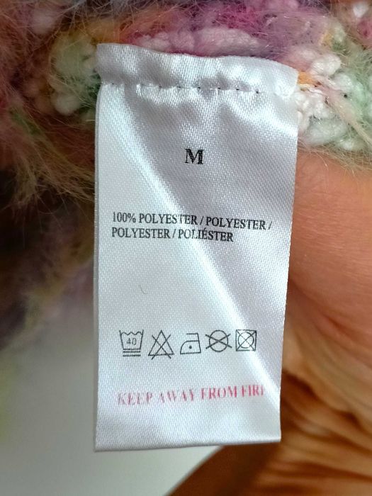 Wielobarwny kolorowy włochaty sweter z zamkiem