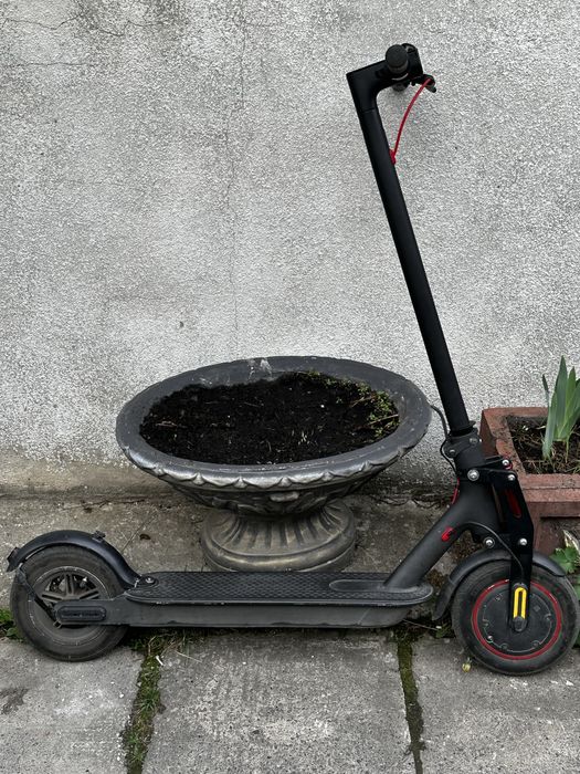 Продається електро самокат Xiaomi m 365 pro