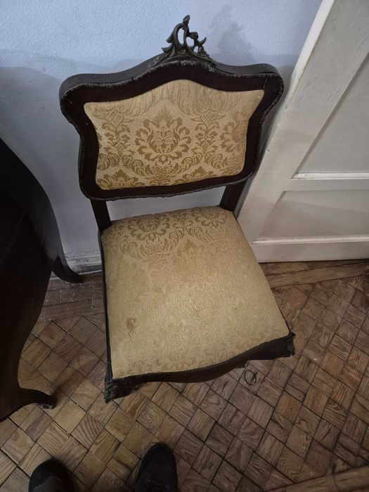 cadeira clássica anos 50 60 dando relevo a qualquer lugar de sua casa