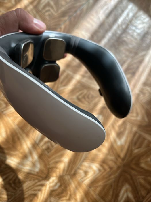 Импульсный масажер для шеи