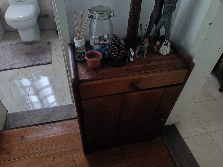 Móveis variados a bom preço