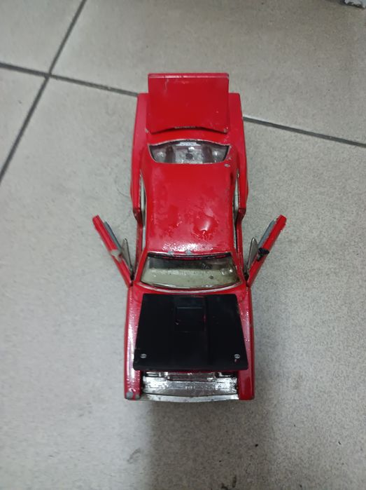 carro em miniatura de coleção