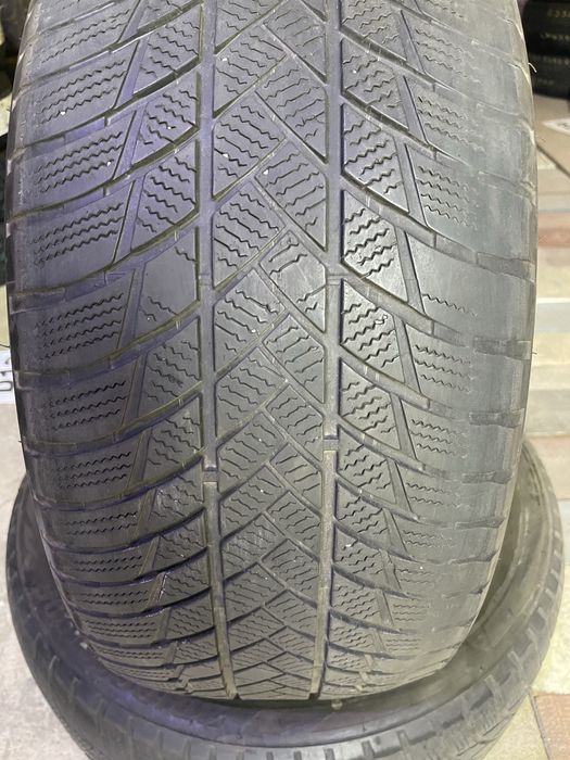 Шины 285/45 R21 Bridgestone б/у пара зима 5мм U1