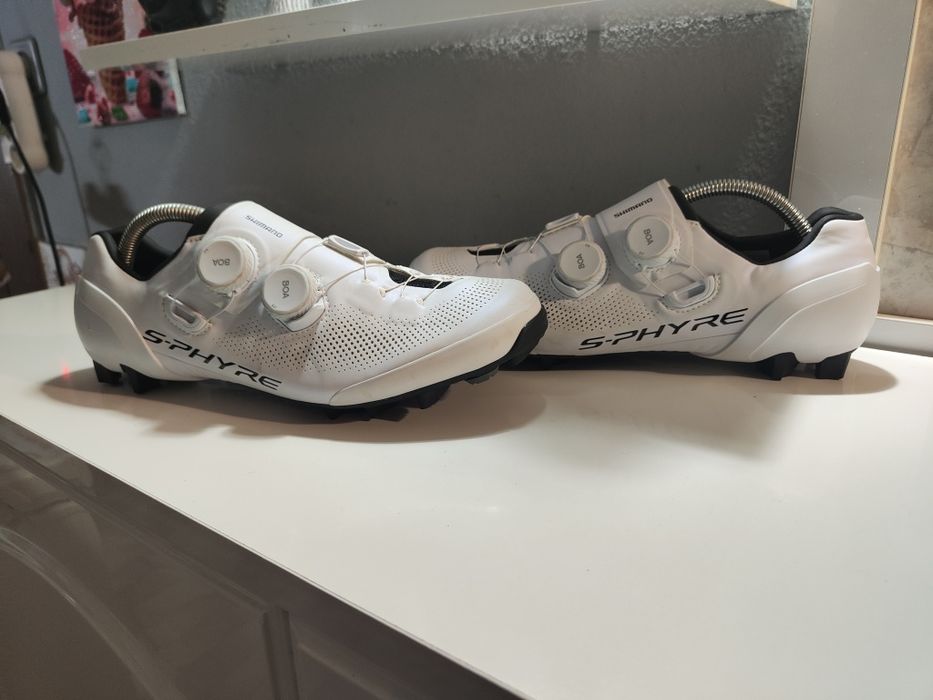Sapatos Shimano nº42 + pedais