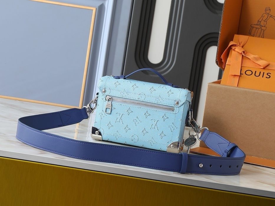 Сумка мужская унисекс Louis Vuitton Soul Trunk голубая на замочке