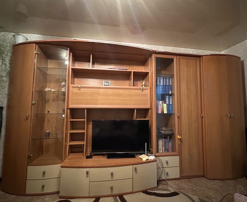 Продається вітальня