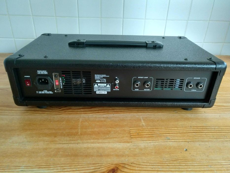 Amplificador de microfones 4 canais Fame PM400 Powermix