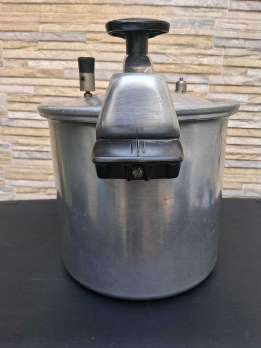 Vende-se Panela de Pressão Silampos