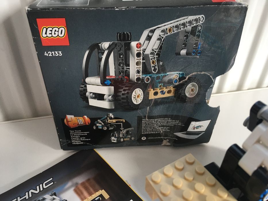 LEGO Technic 42133 Telehandler ładowarka terenowa teleskopowa 2 w 1 KOMPLET