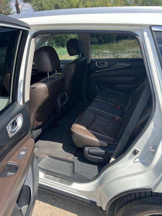 Infiniti Qx60 2017 3,5л 7 мест полный привод