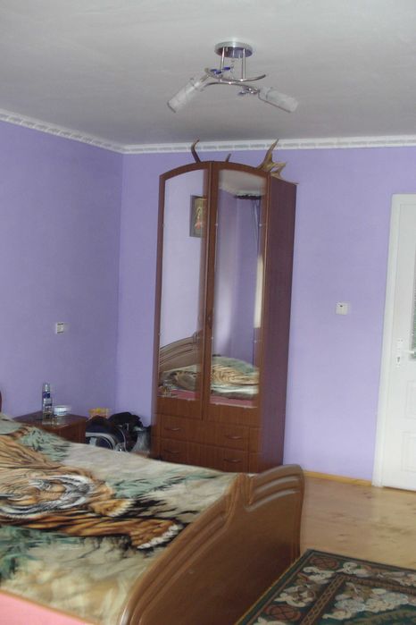Продається житловий будинок в м. Рахів