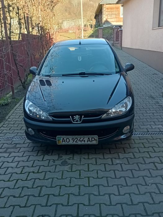 Peugeot 206 Sedan