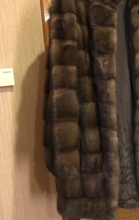 Шуба норкова коричнева.