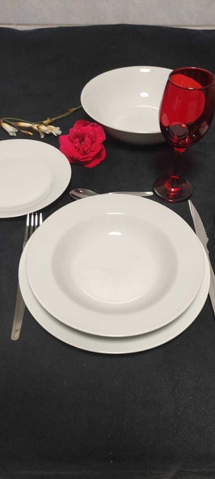 Serviço em Porcelana Branca Fina - 19 pçs *NOVO*