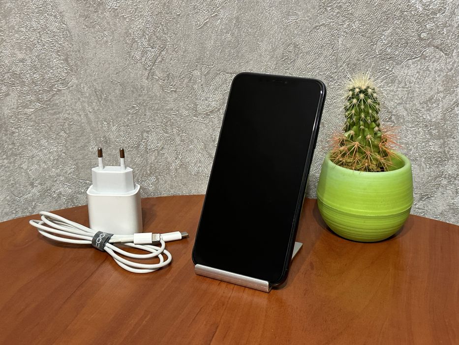 IPhone 11 Pro Max 256 Gb в Ідеальному стані R-sim