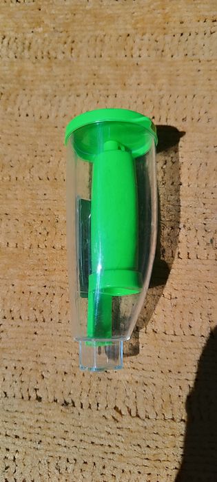 Овощечистка с кантейнером