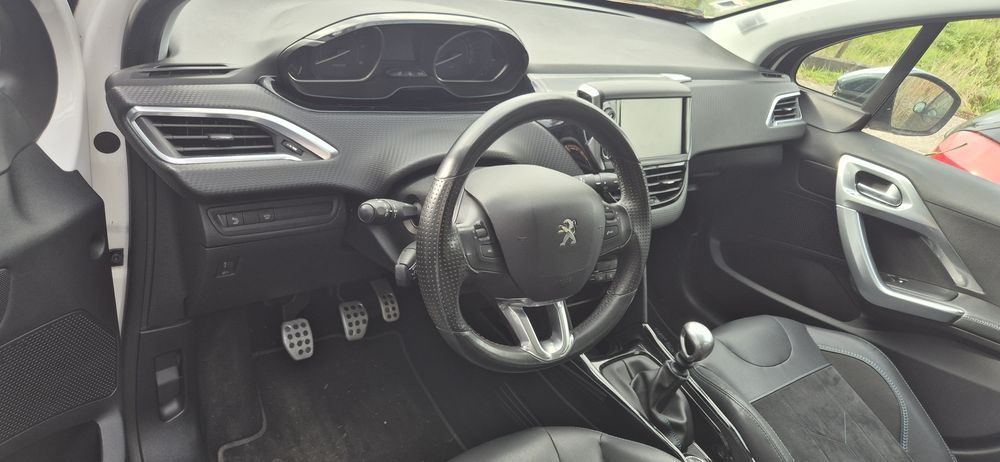 Peugeot 2008 1.6hdi Crossway Sinistrado — photo 3