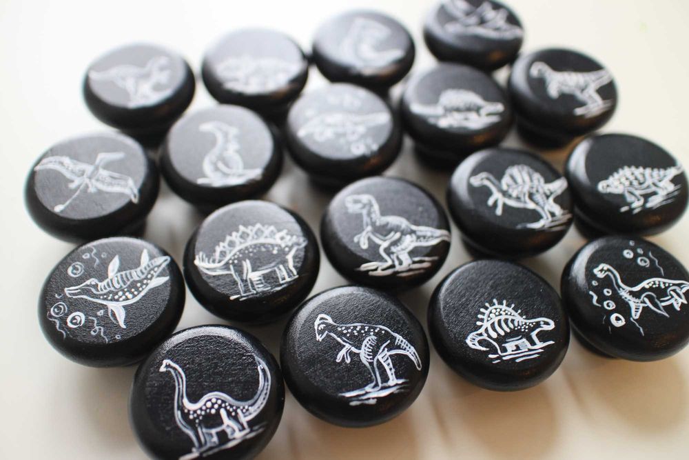 Ручки для мебели в детскую комнату динозаври деревянная ручка черная