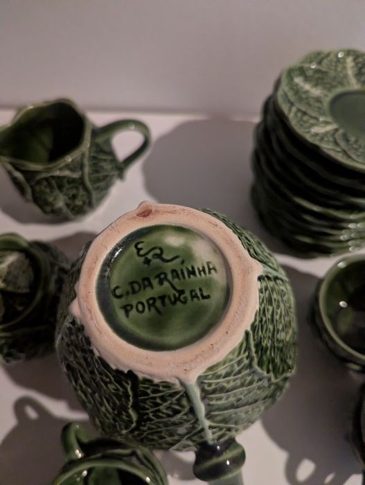 vendo várias peças  de couve com assinatura das caldas da rainha