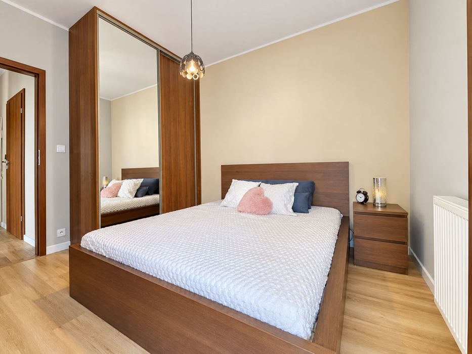Komfortowe 2 pokoje | Duży balkon | Siłownia