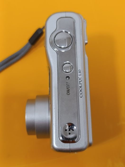 Aparat cyfrowy kompaktowy Nikon Coolpix  L10, na baterie AA, 99% OK