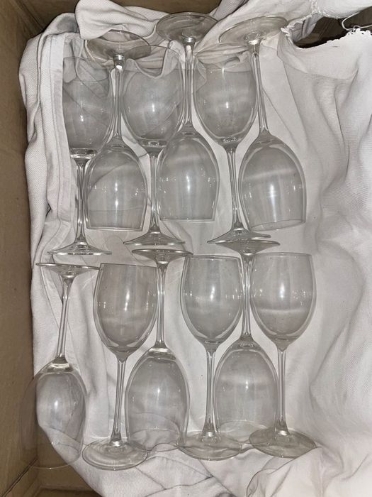 Copos de vinho variados