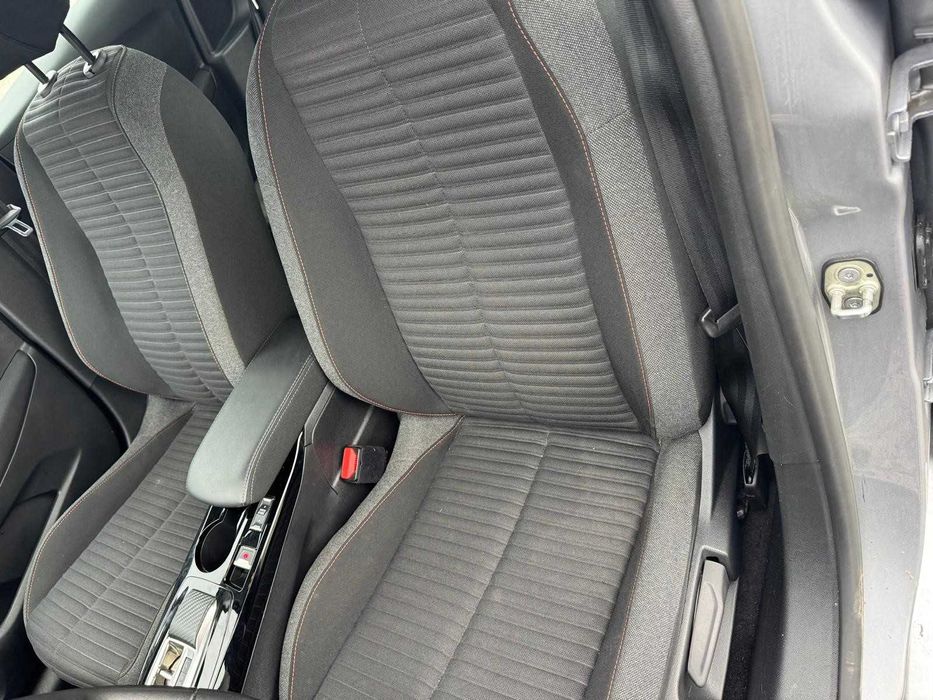 Peugeot e208 Active Pack - IVA Dedutível