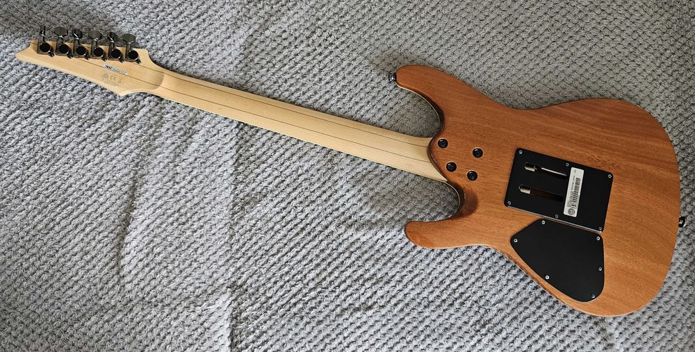 Ibanez Prestige S6570SK STB Made in Japan + case pod S-kę, lo-pro edge