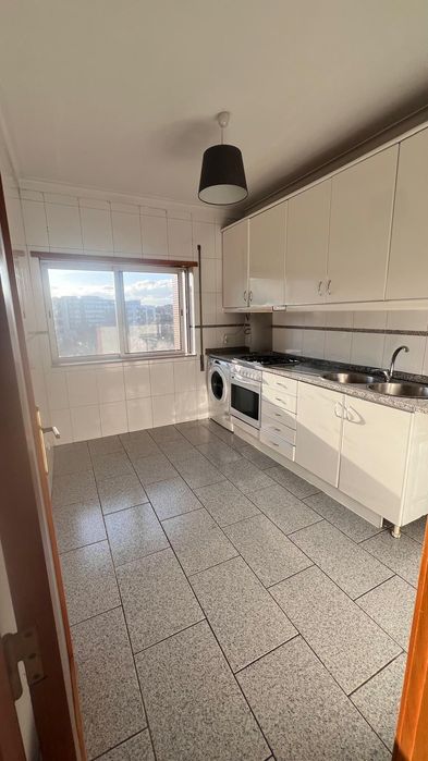 Arrenda-se Apartamento T2 - Braga - Lamaçães