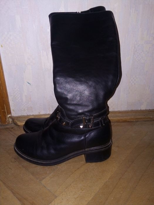 Чоботи    жіночі