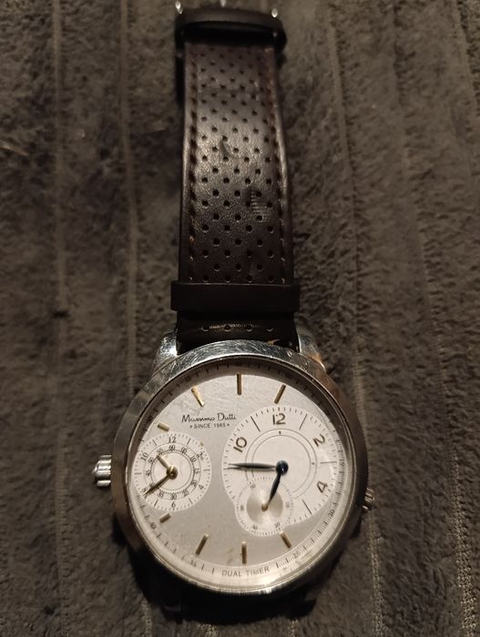 Продається наручний годинник Massimo Duti.